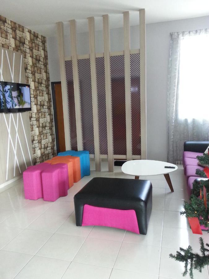 Golden Guest House Куантан Екстер'єр фото